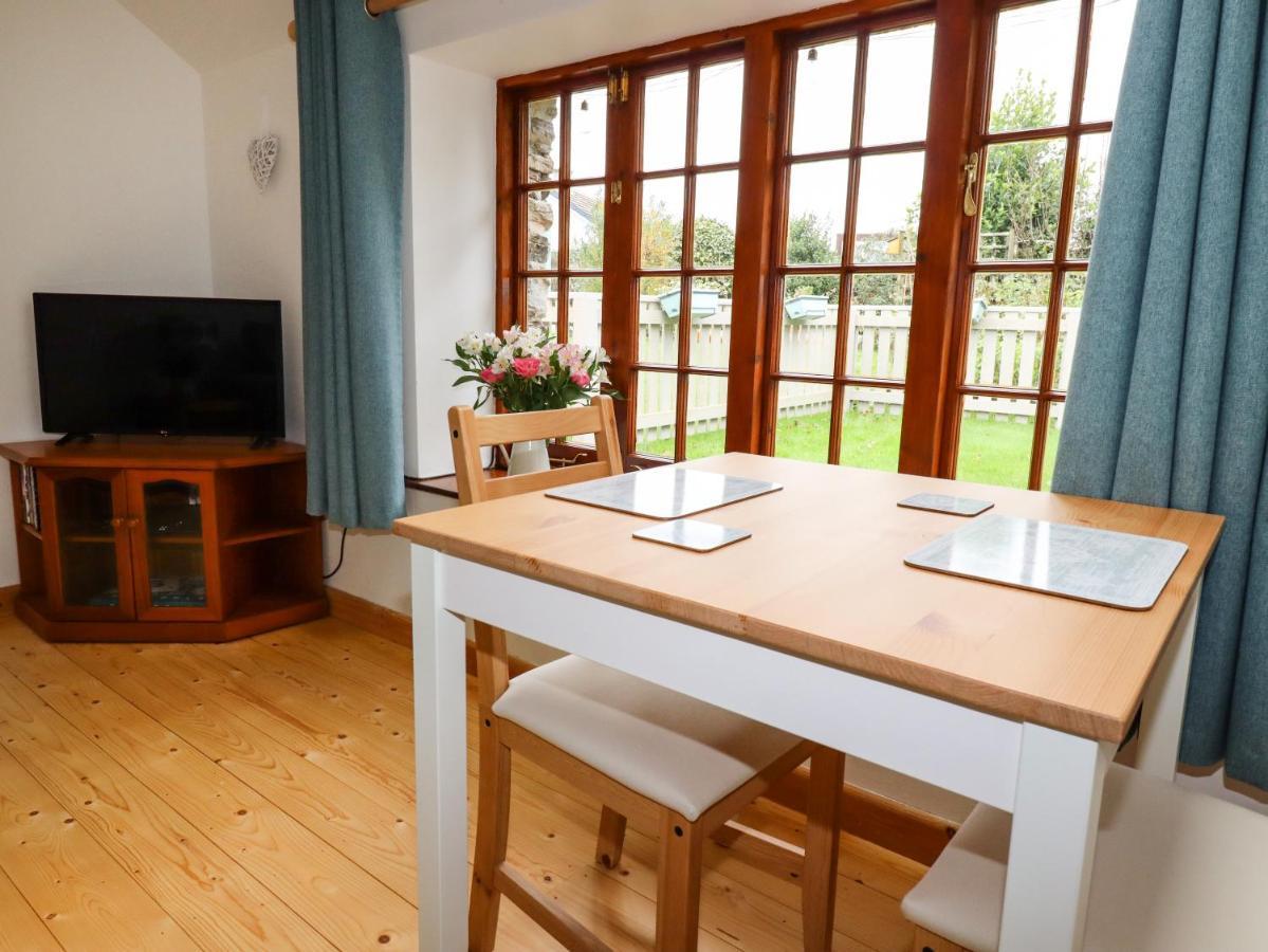 Little Orchard Barn Villa Сейнт Остел Екстериор снимка